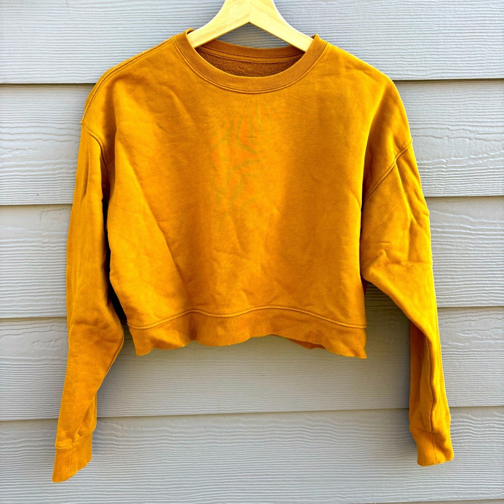 Girlfriend Collective cropped crew